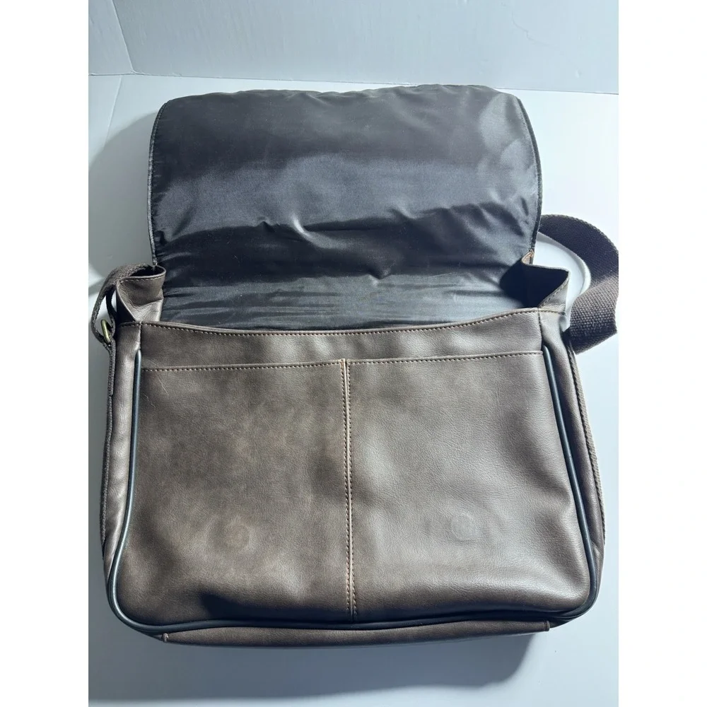 Debco Messenger Bag Mens Brown Faux Leather Laptop Crossbody Professional B1633‎